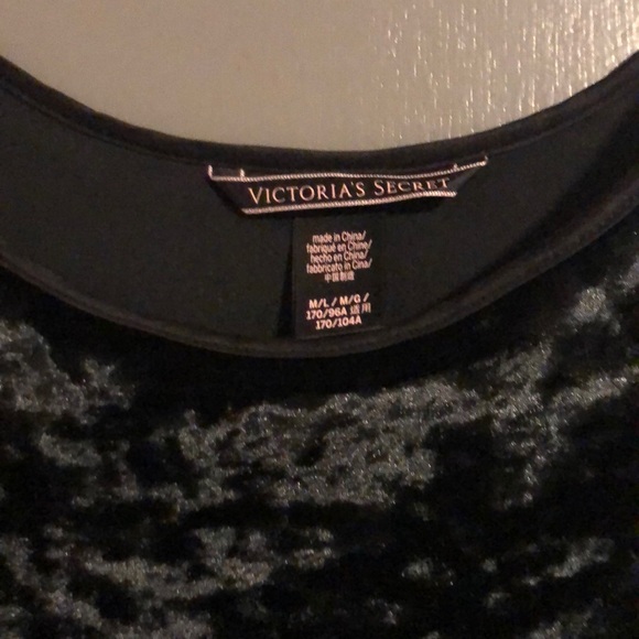 Velvet dress - Picture 3 of 3